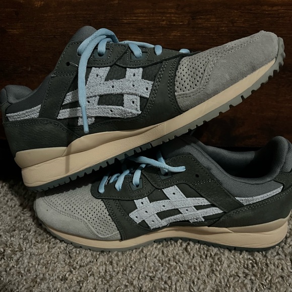 Asics Men's Gray and Light Blue Sneakers - Picture 1 of 6